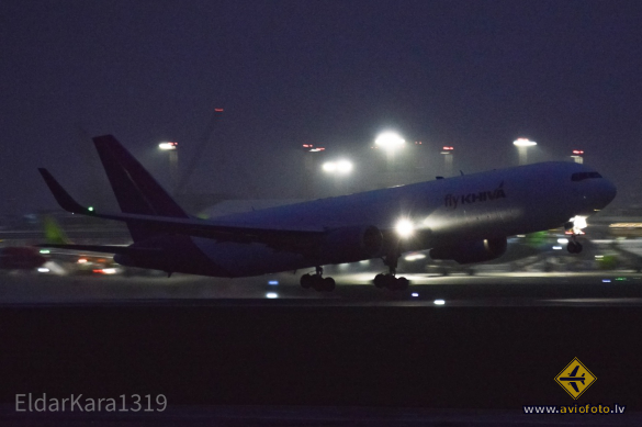 Boeing 767-304/ER(BCF)